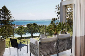 The Waterview, 2 76 Magnus St - complete style, comfort, luxury and spectacular waterviews, Nelson Bay